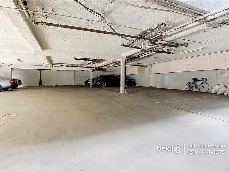 2223 S Bentley Ave #104 — Photo 36