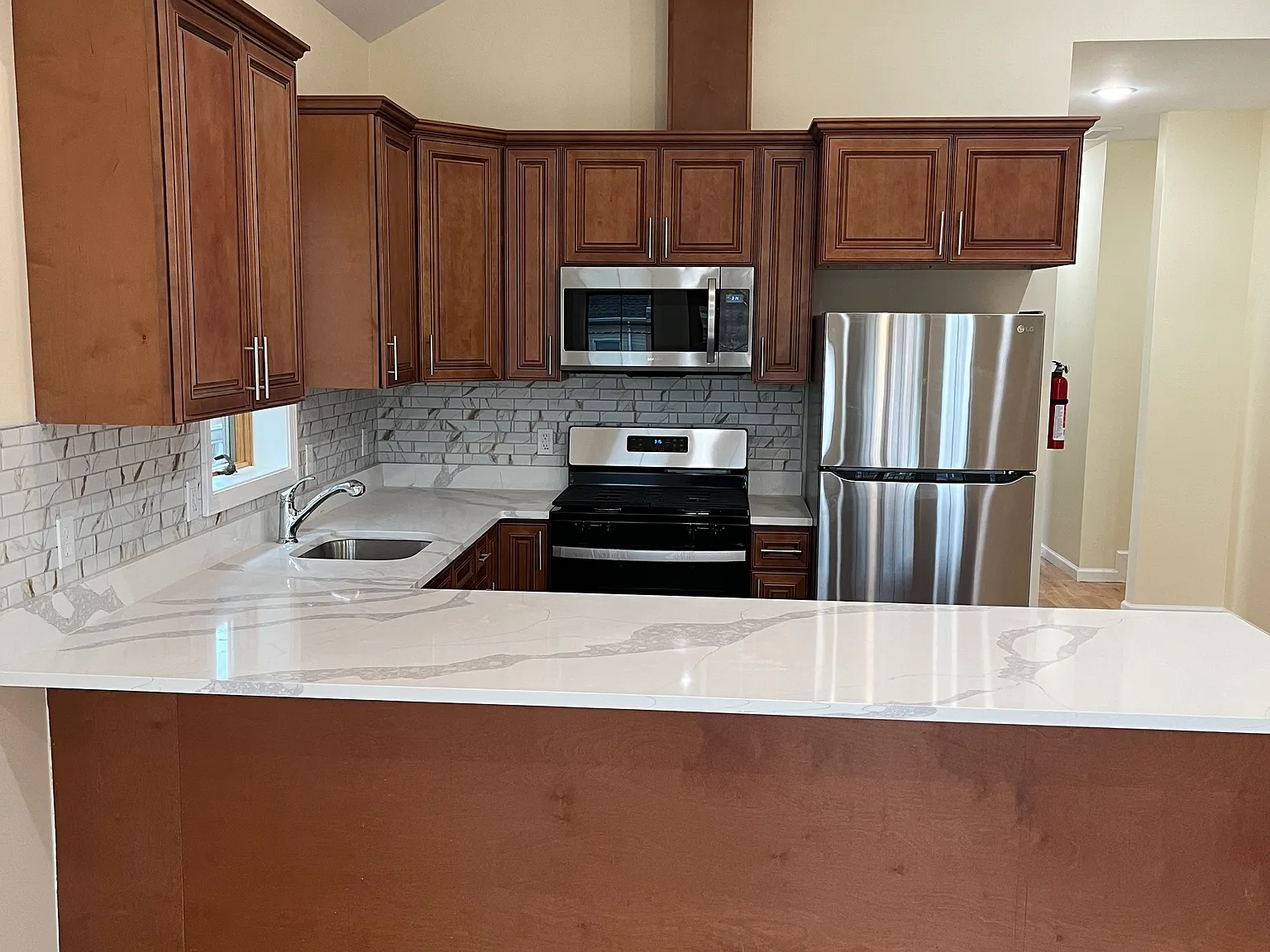 3 bed, 1200 sqft, $2,950 — Photo 1