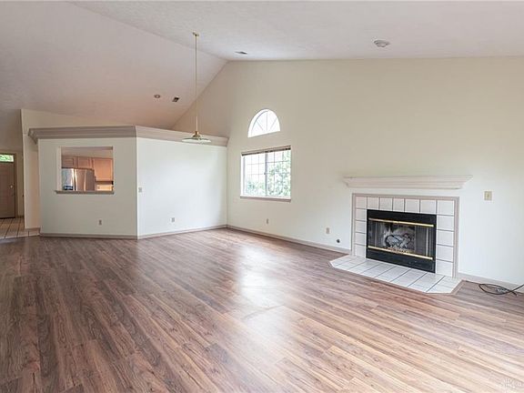 2nd image of 6990 Beckett Ct