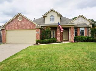 2608 Breezehollow Way, Corinth, TX 76210