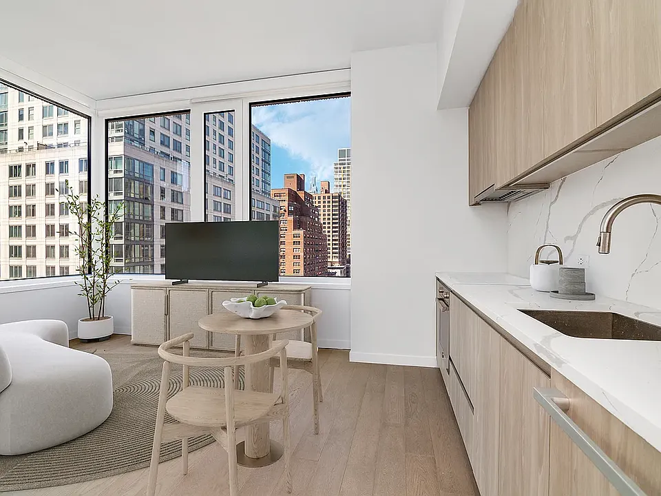 200 E 23rd St #9A