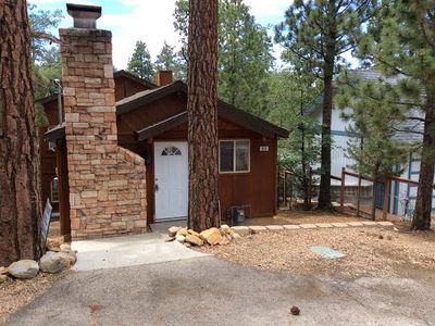 874 Riverside Ave, Sugarloaf, CA, 92386