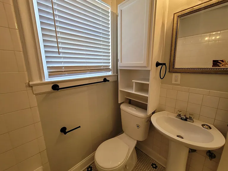 703 W French Pl — Photo 18