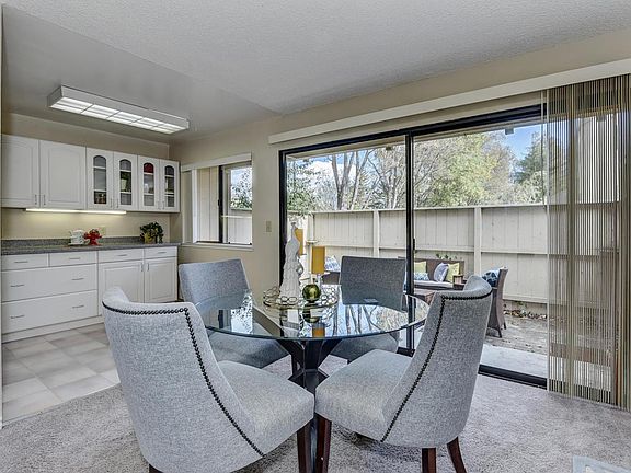 3rd image of 978 Kiely Blvd Unit H