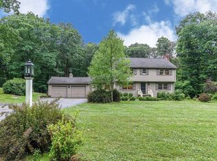 253 Stoney Lea Rd, Dedham, MA 02026