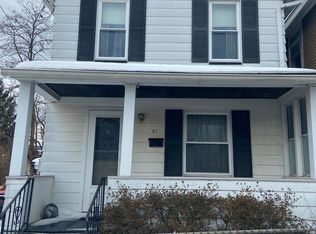 61 Hayes Ln, Wilkes Barre, PA 18702