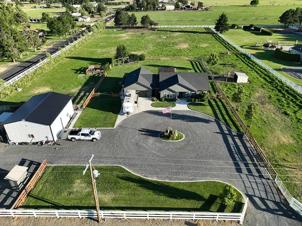 29598 Knight Rd, Hermiston, OR 97838