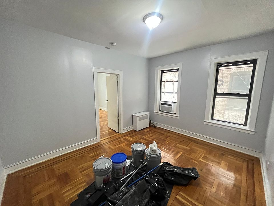 2nd image of 45 Kelly Pkwy #15E