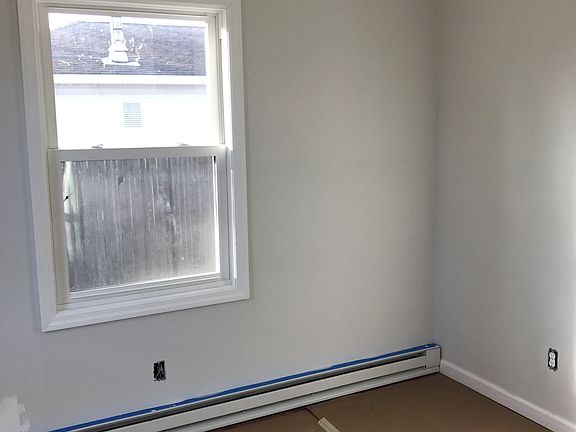 5th image of 95 Argyle Dr