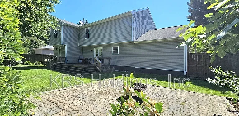 7721 Cortlandt Pl — Photo 30