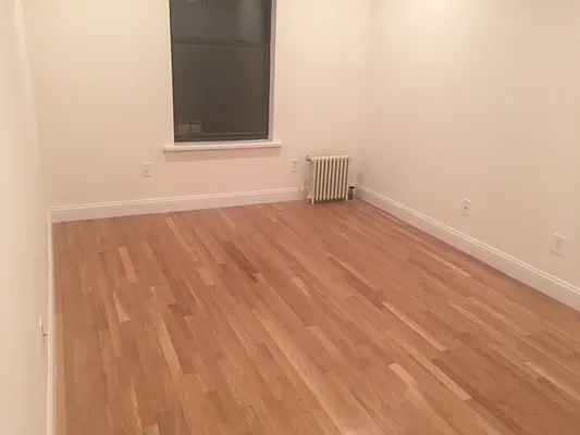 Rented by PMG Real Estate  | media 11