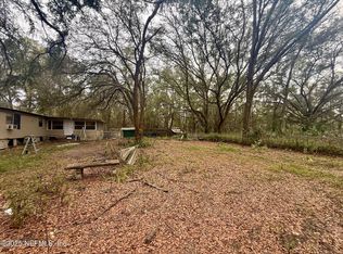 513 WILSON Drive, Interlachen, FL 32148