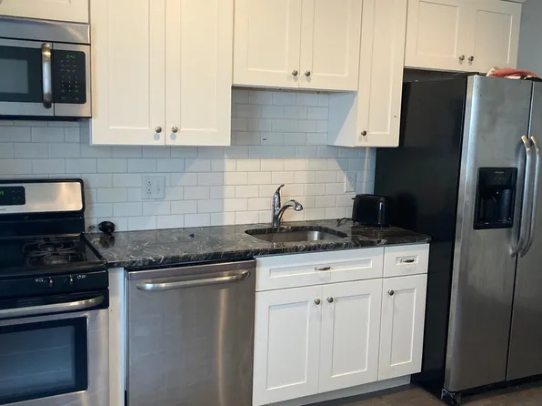 1212 N Front St #A, Philadelphia, PA 19122