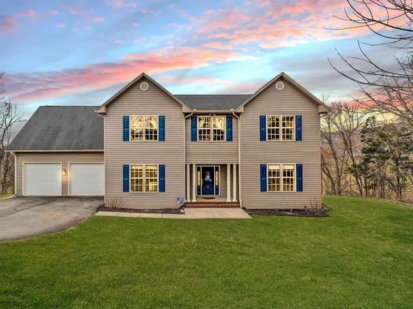 1295 Valley Rd, Troutville, VA 24175