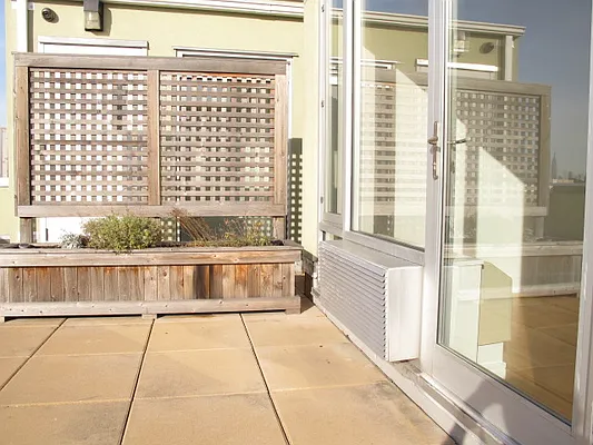 Rented by Residents Team | media 51