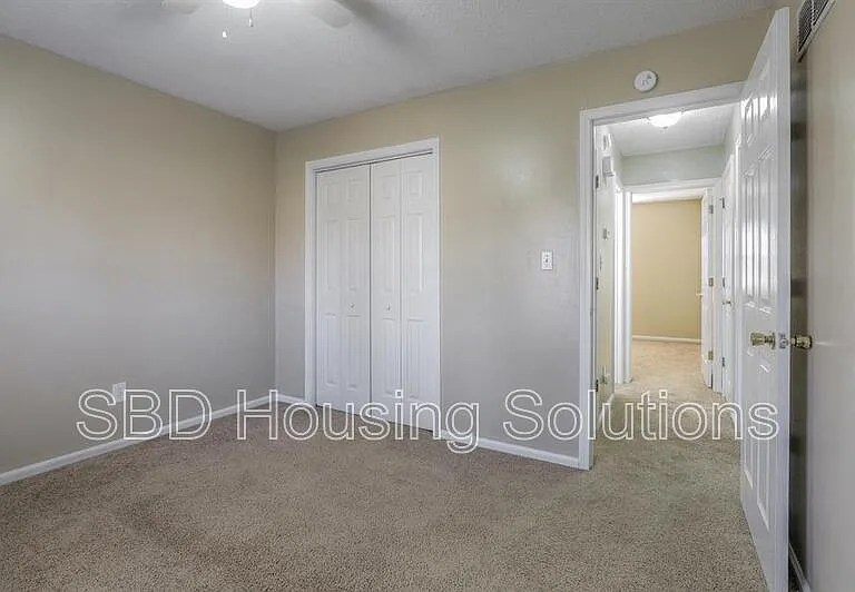 701 NE Columbus St #A — Photo 5