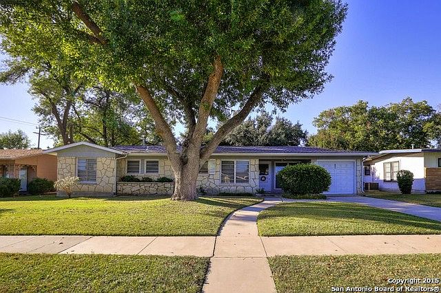 1st image of 158 Waxwood Ln