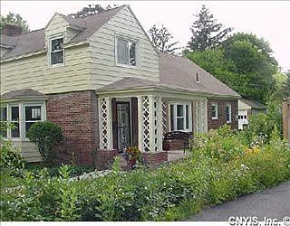 4th image of 102 Ramsey Ave