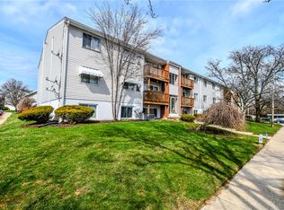 5655 Coach Dr E APT I, Dayton, OH 45440