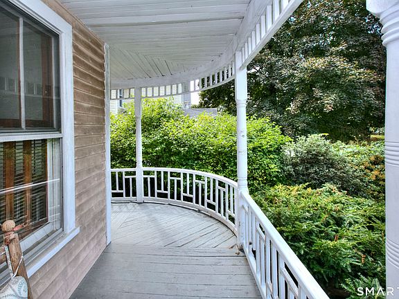 3rd image of 21 East Avenue
