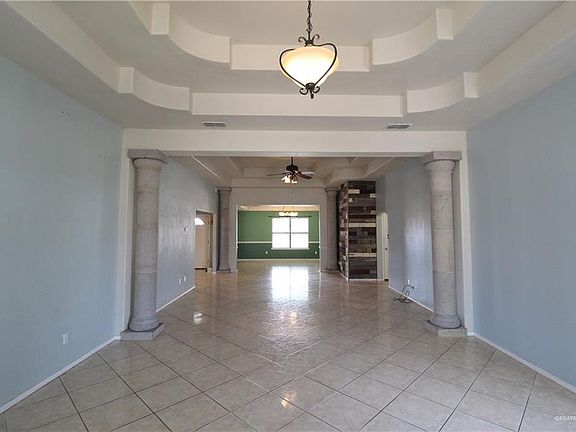 5th image of 202 N Los Cerritos Cir