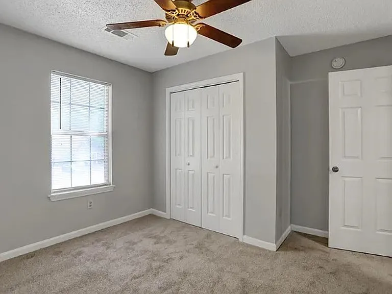 3621 Sunray Cv — Photo 4