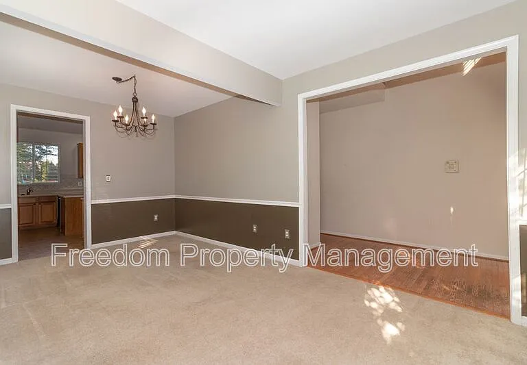 6758 Sutton Oaks Way — Photo 28