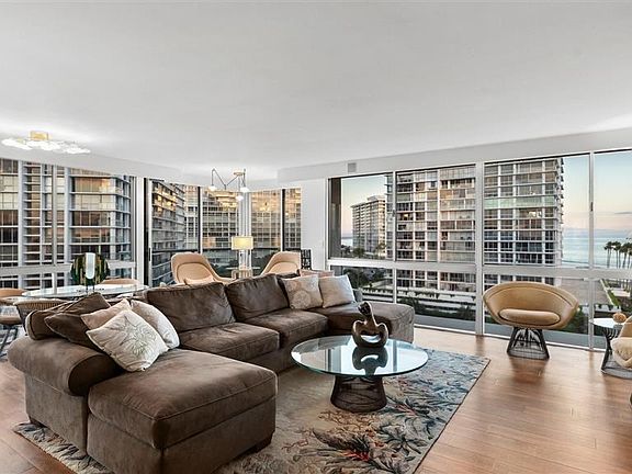 3rd image of 1750 Avenida Del Mundo Unit 609