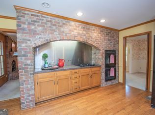 505 Pine Cir, Peachtree City, GA 30269