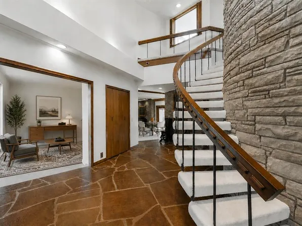 2961 Twin Acres Dr, Norman, OK 73071