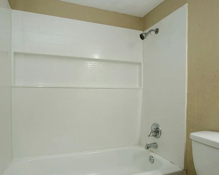 2822 S Bartell Dr #H6 — Photo 25