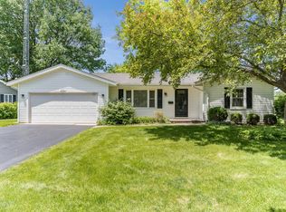 730 Fellows St, St Charles, IL