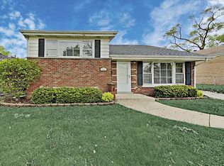 9308 Massasoit Ave, Oak Lawn, IL 60453