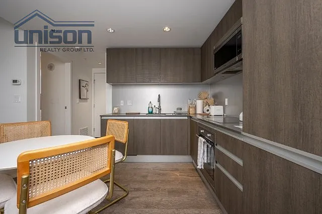 1 bed, 496 sqft, $2,050 — Photo 2