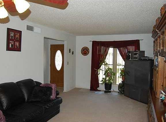 3rd image of 1608 Billie Marie Dr