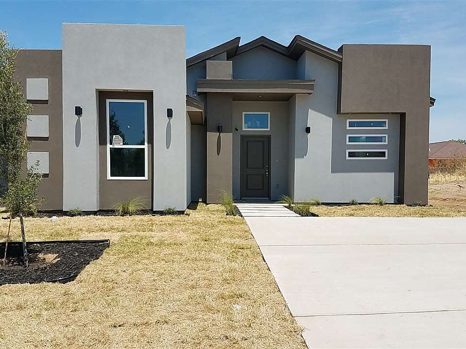 1st image of 324 Malaga Dr