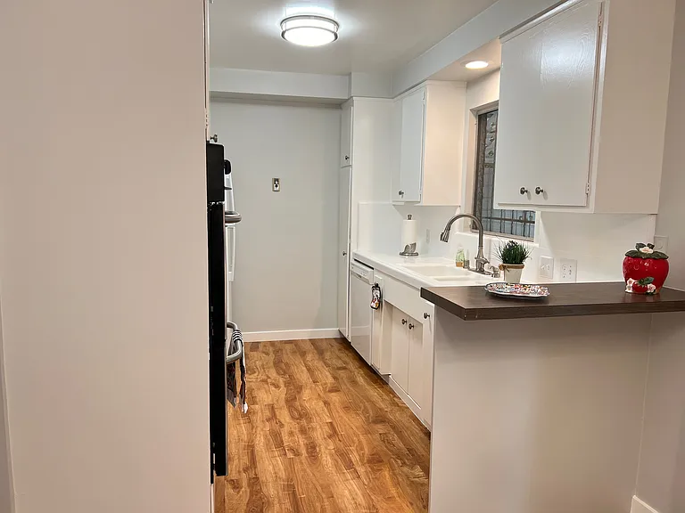 12314 Montana Ave — Photo 13