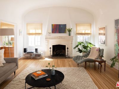 1212 S Highland Ave, Los Angeles, CA, 90019