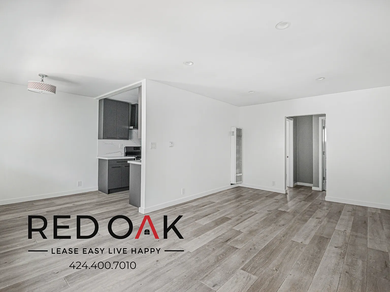 Lovely One Bedroom with Hard-Wood Floors, Wall A/C, and On-Site Laundry ~ In Vibrant Koreatown! — Photo 2