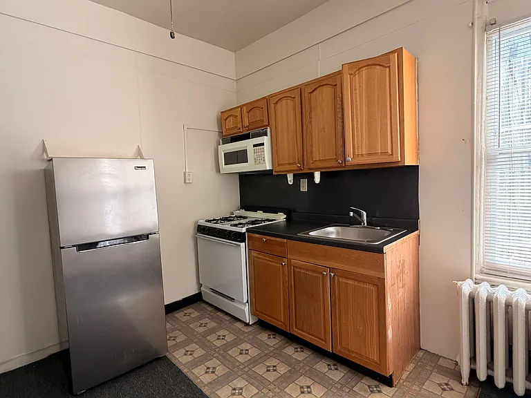 2018 Wallace St #2F — Photo 1