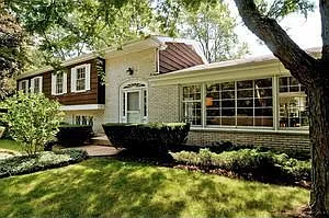 1580 Woodvale Ave photo 1