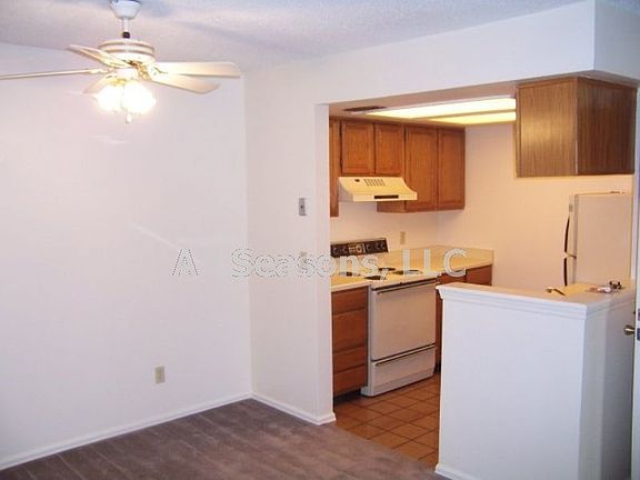 Dining Room/Kitchen