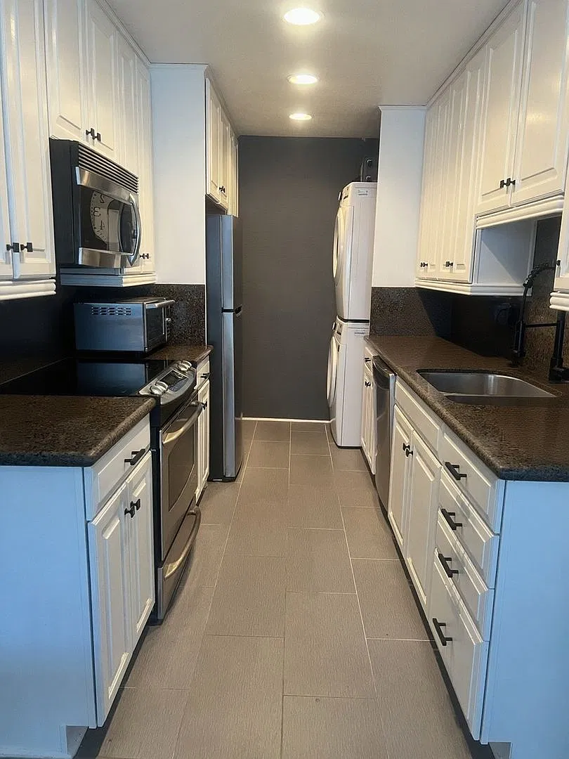 Charming 3BR/1.5Bath Condo in San Diego — Photo 3
