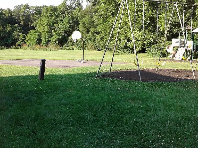 1554 Greene Lake Dr — Photo 10