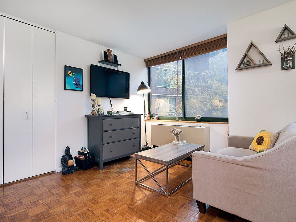 1st image of 295 Greenwich St #5NN