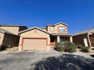 2401 Living Rock St, Las Vegas, NV 89106