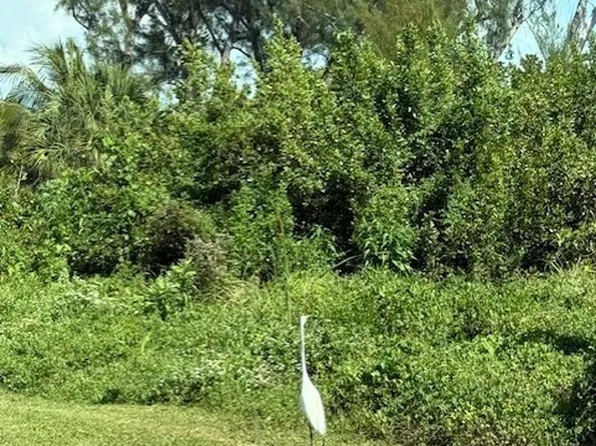 9436 Beverly Ln, Sanibel, FL 33957