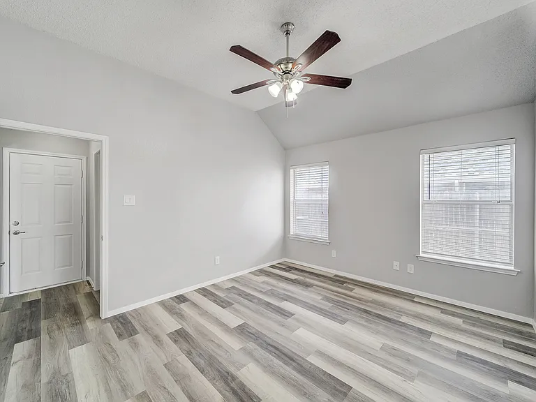 3300 Tommy Hays Dr — Photo 17