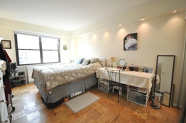 Rented by Keller Williams NYC | media 21