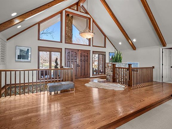 3rd image of 6300 Bluff Forest Dr